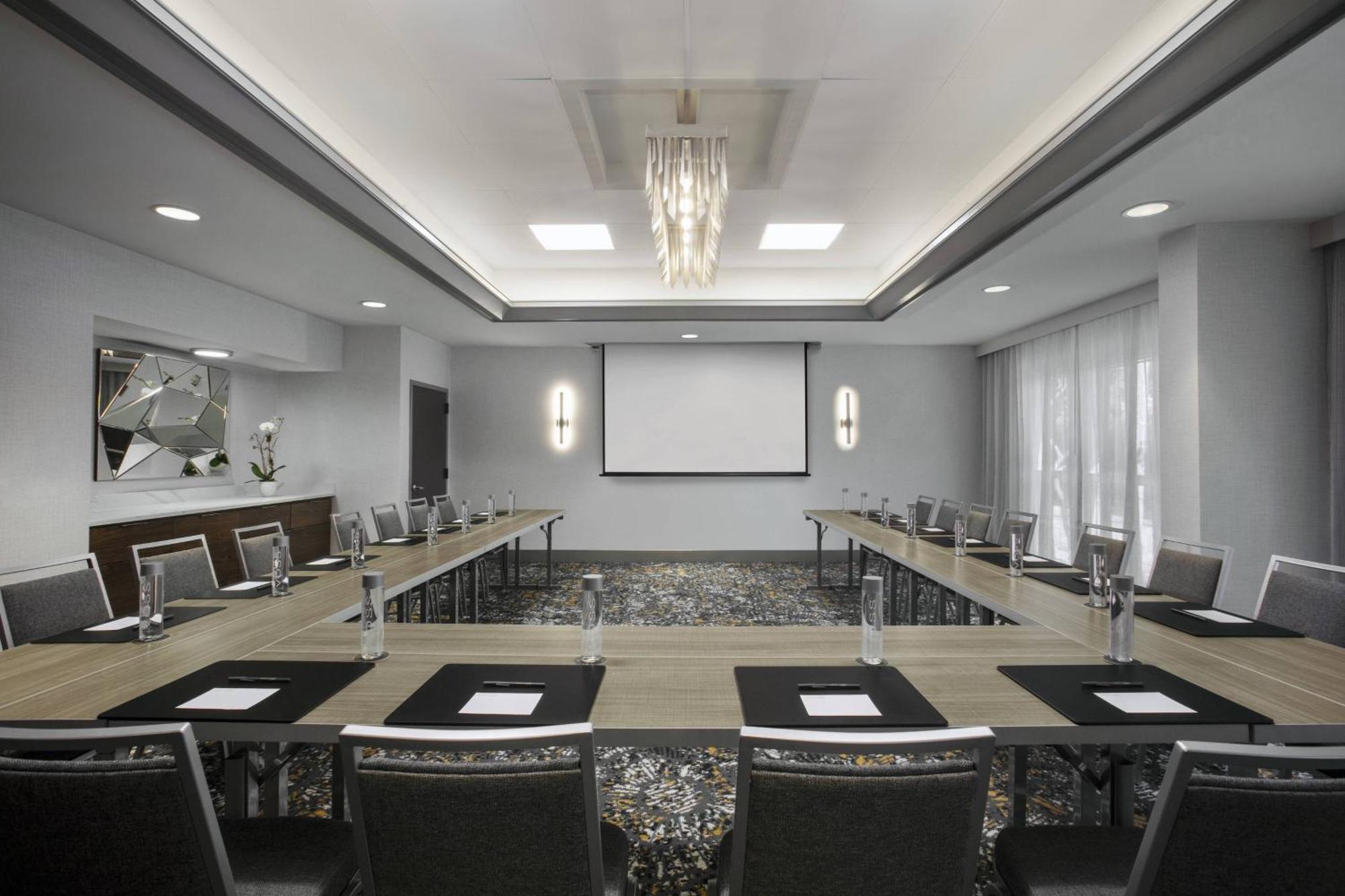 Courtyard By Marriott Miami Aventura Mall Eksteriør billede